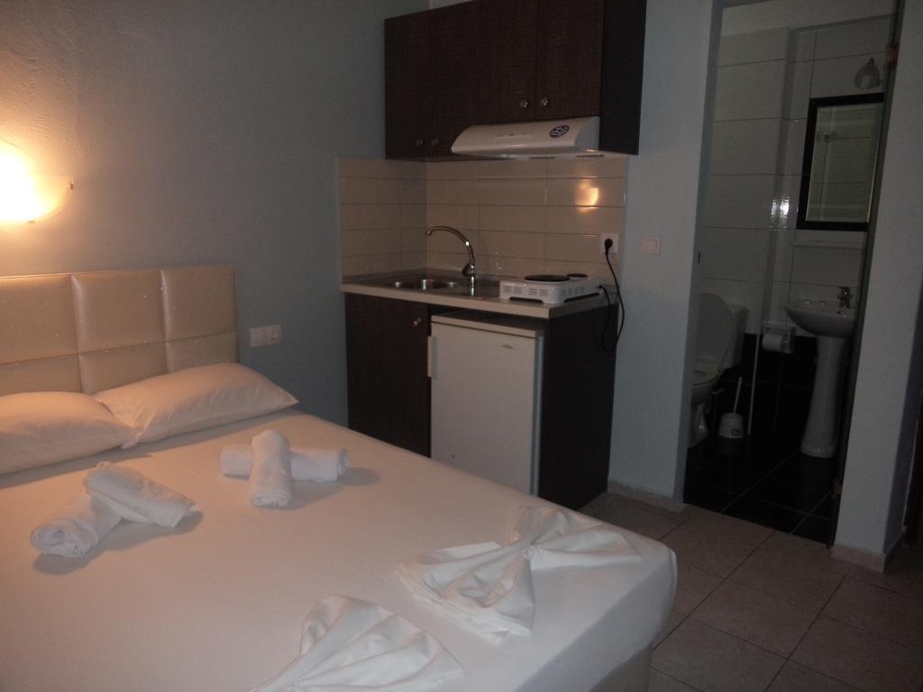 Hotel Dioni Paralia Katerinis Room photo